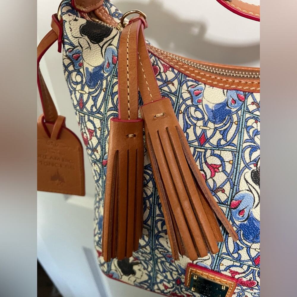 Snow White Dooney & Bourke (Paige) Crossbody - EUC - Picture 7 of 15